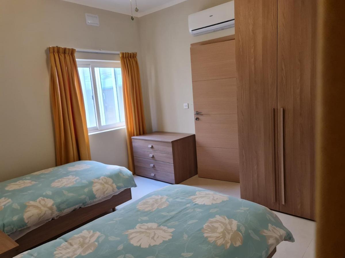 Sea Breeze Apartment Zebbug  Exterior photo